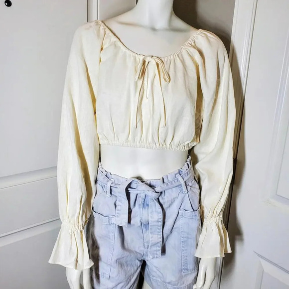 NWT WEWOREWHAT Women's Cream Colored Babydoll Crop Top Blouse Size XS - Picture 2 of 16